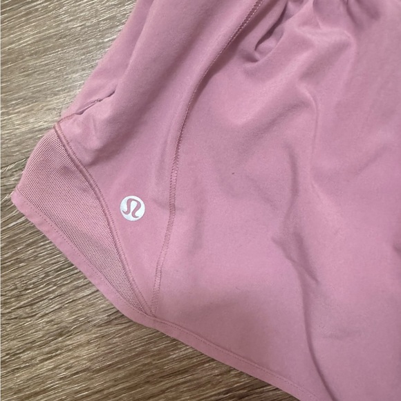 Lululemon Hotty Hot Low-Rise Lined Short 2.5” - Picture 7 of 15